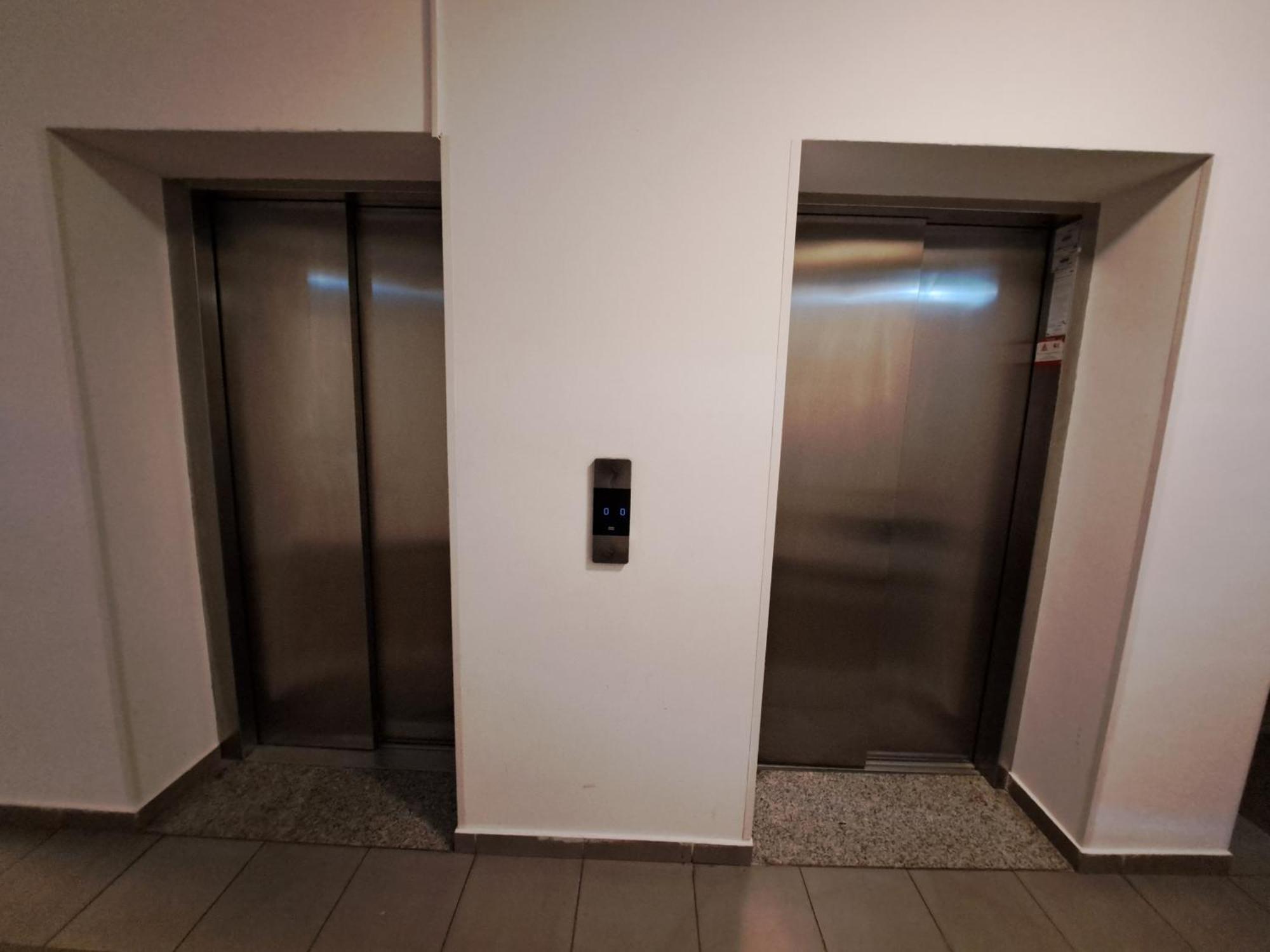 Irema Sunset View Studio Pallady Букурещ Екстериор снимка