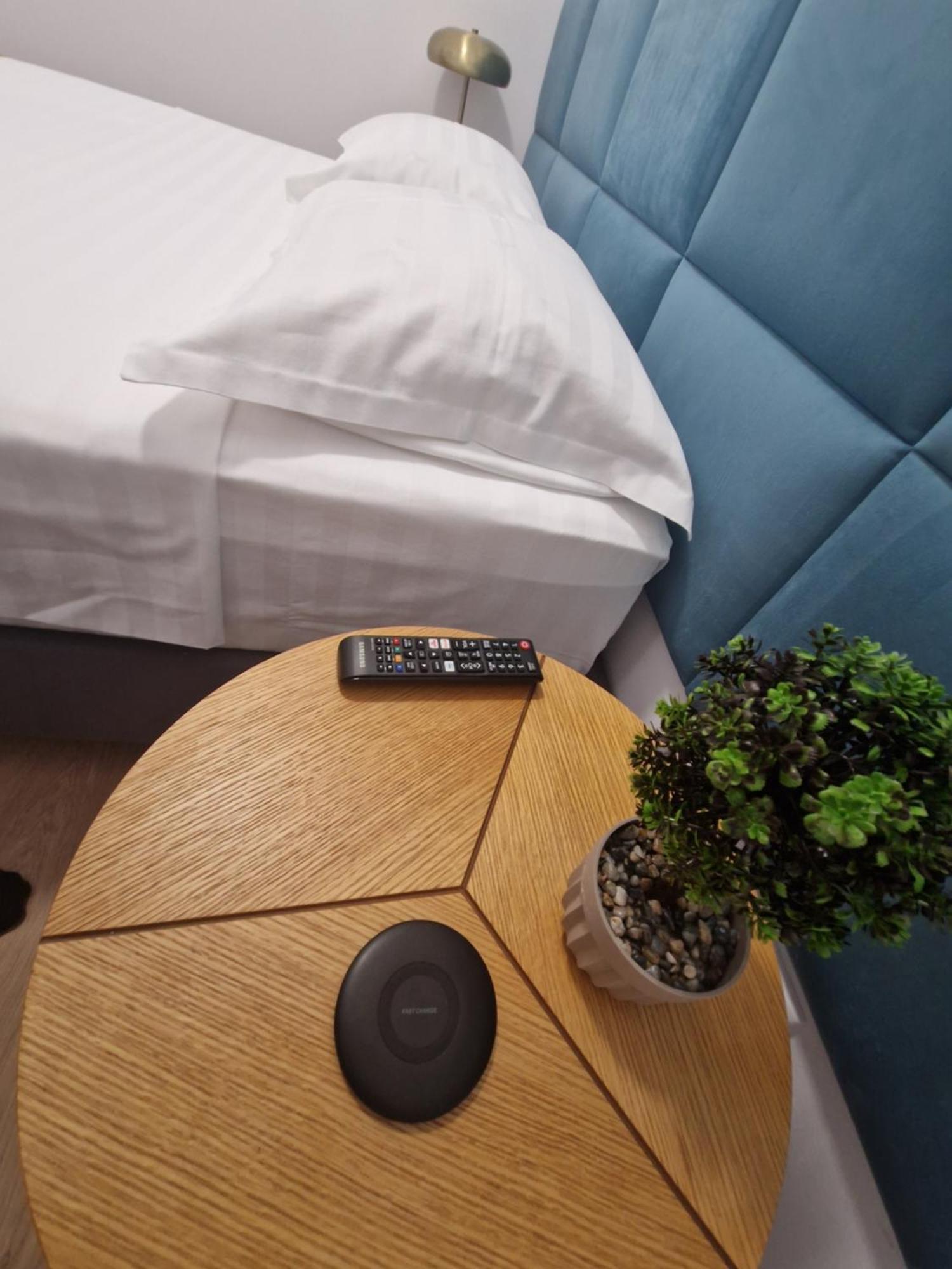 Irema Sunset View Studio Pallady Букурещ Екстериор снимка