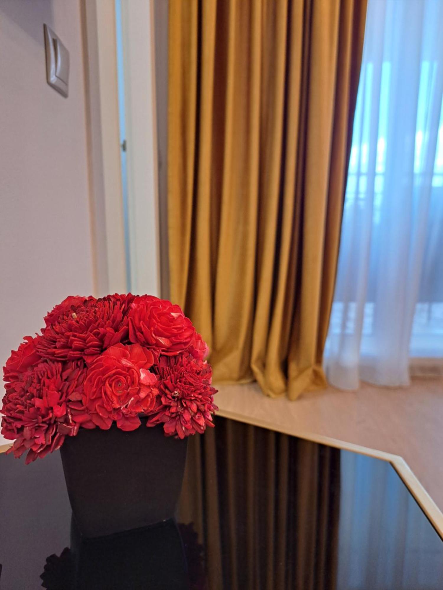 Irema Sunset View Studio Pallady Букурещ Екстериор снимка